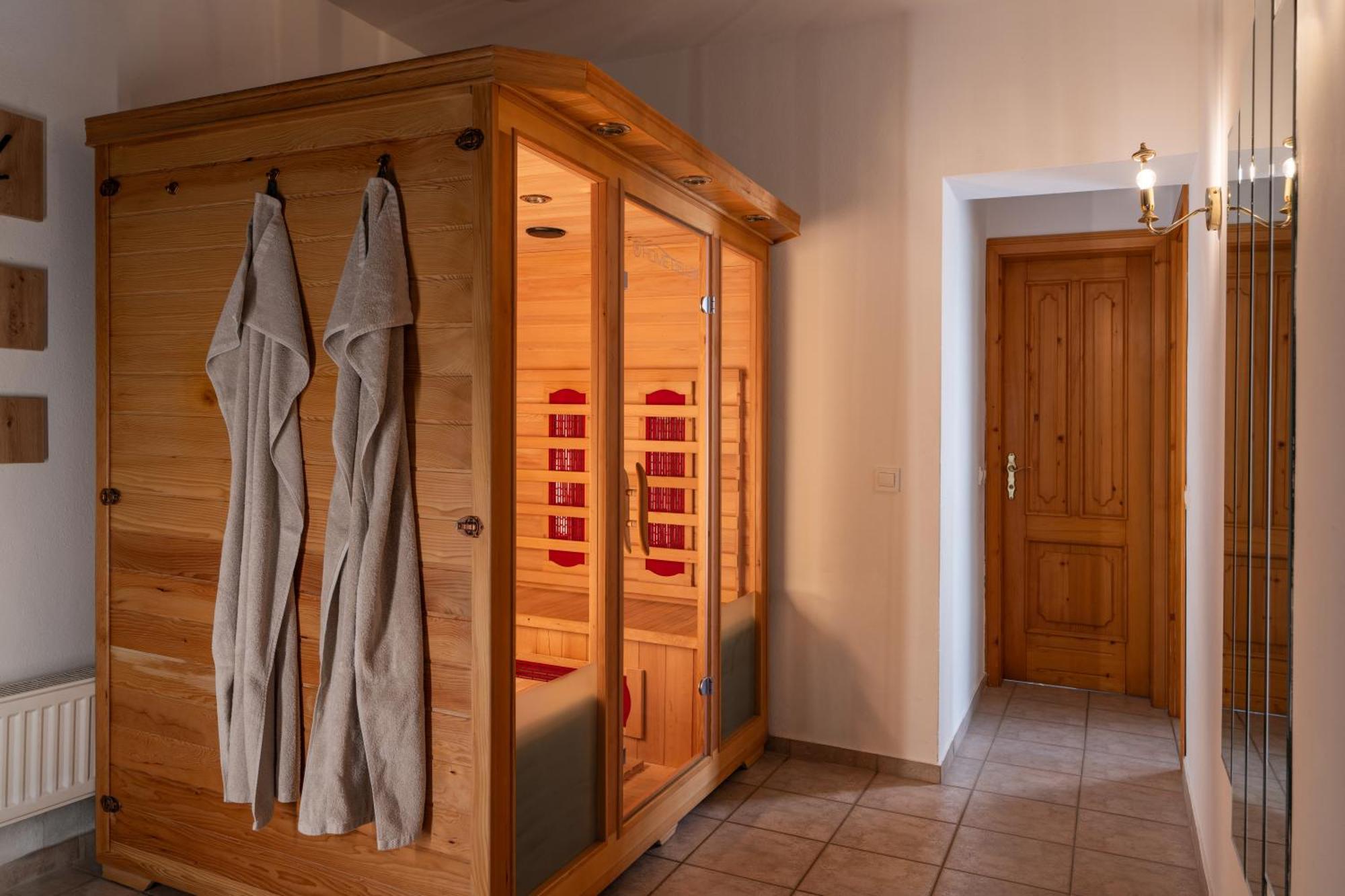 Vila Grad Bled - Sauna & Hot Tub Екстер'єр фото